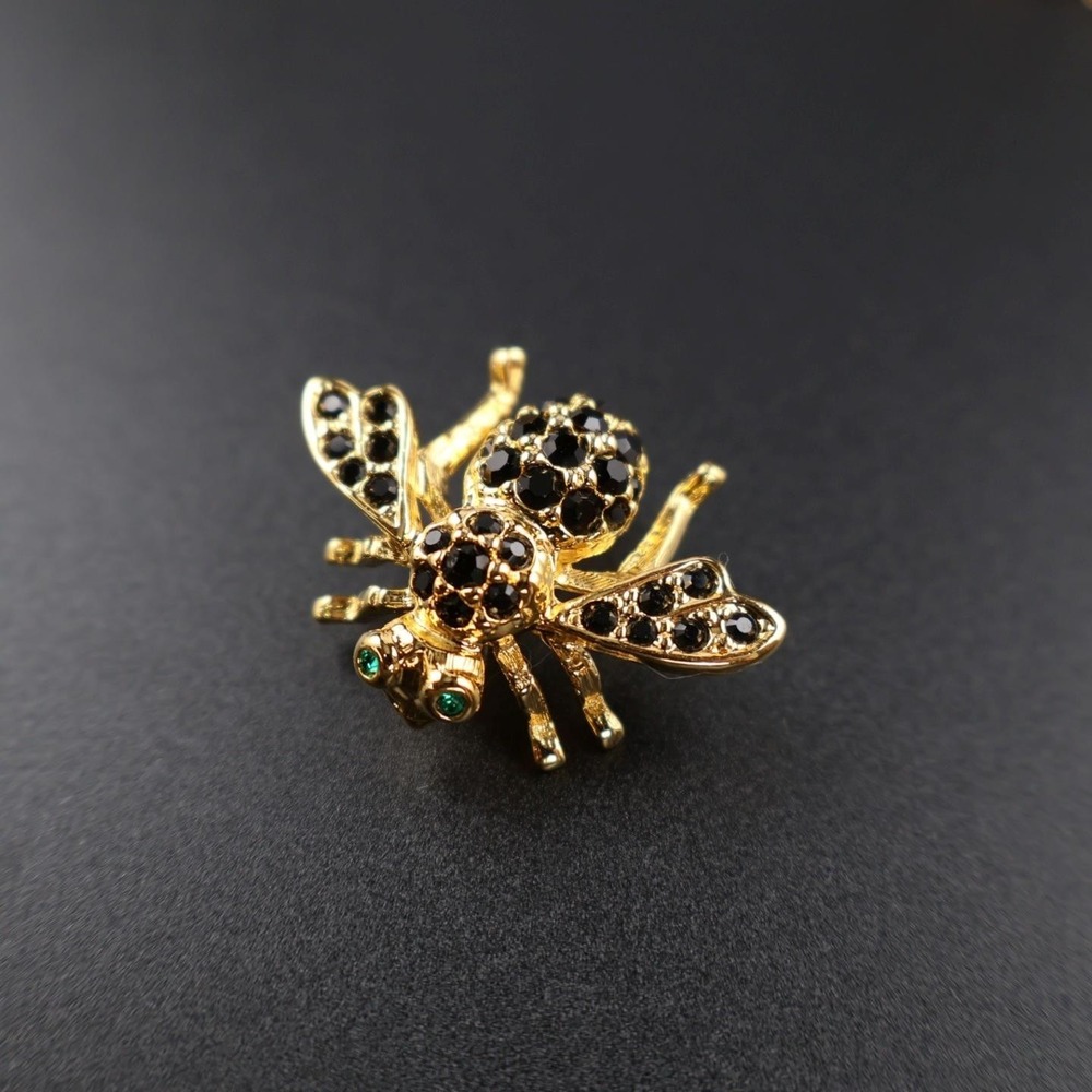 Vintage Joan Rivers Gold Tone Black Crystal Bee Insect Pin Brooch Green Eyes